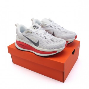 나이키 보메로 18