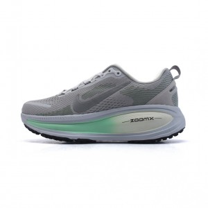 나이키 보메로 18