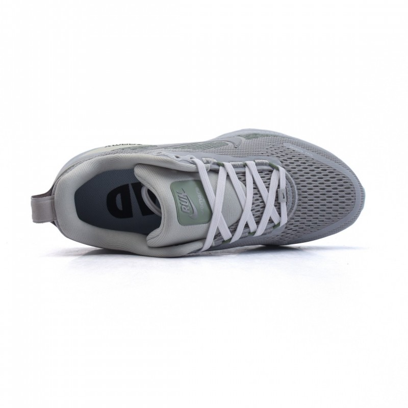 나이키 보메로 18