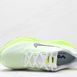 나이키 보메로 18