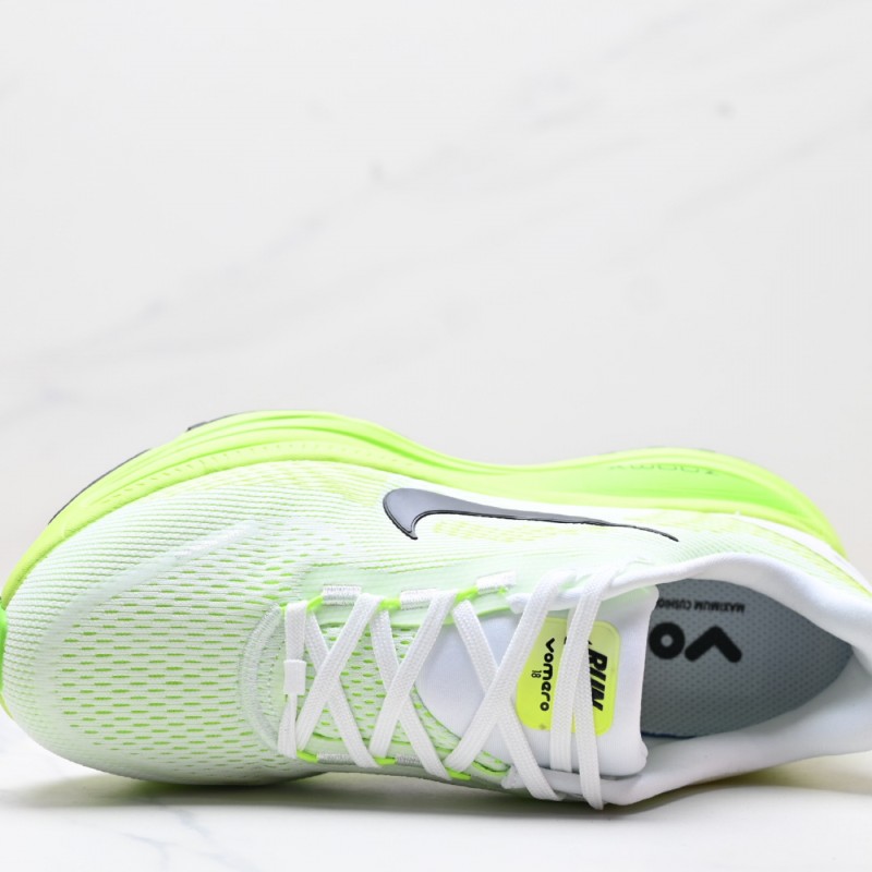 나이키 보메로 18