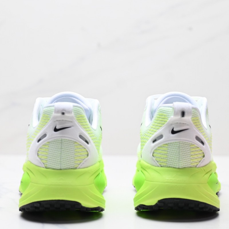 나이키 보메로 18