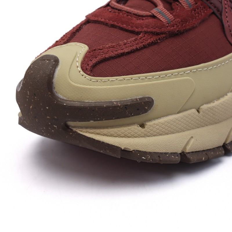 나이키 줌 보메로 로밍