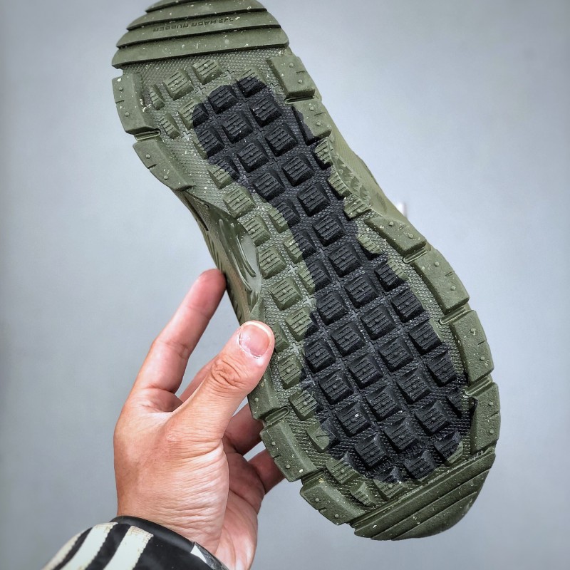 나이키 줌 보메로 로밍