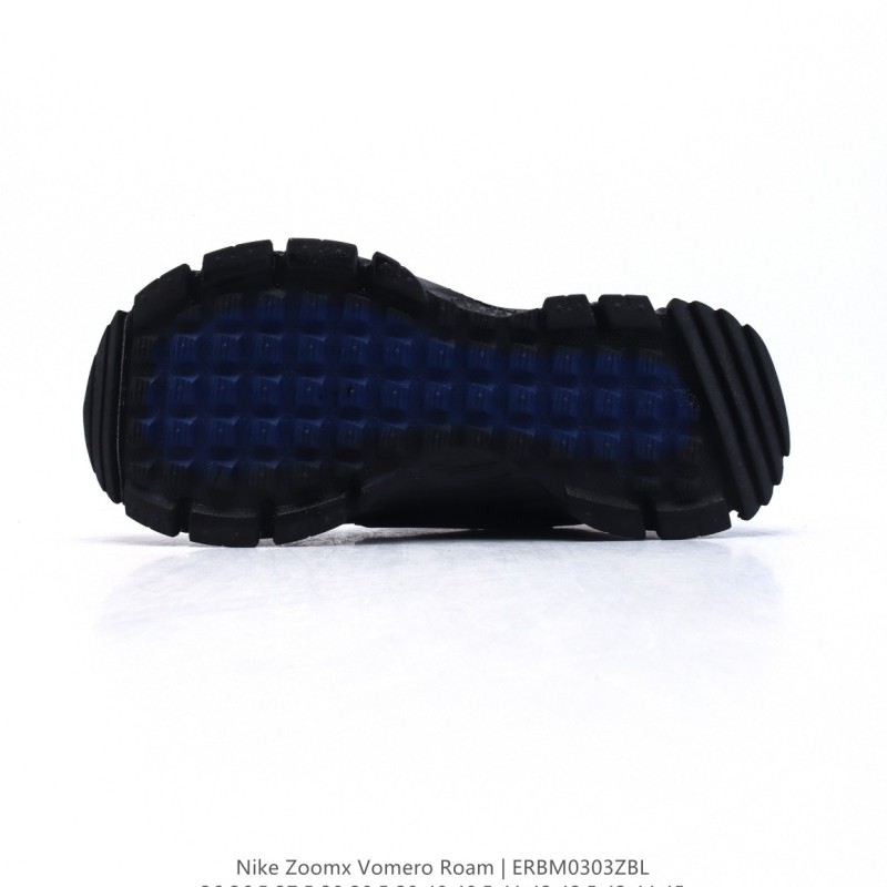 나이키 줌 보메로 로밍