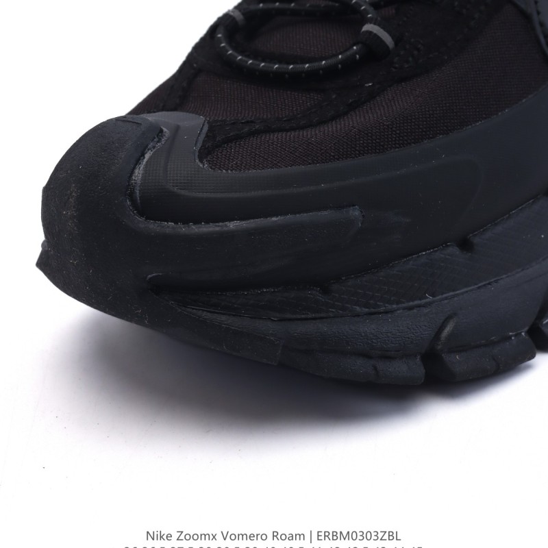 나이키 줌 보메로 로밍