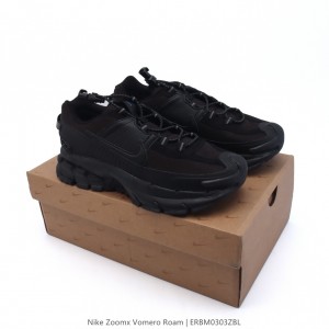 나이키 줌 보메로 로밍