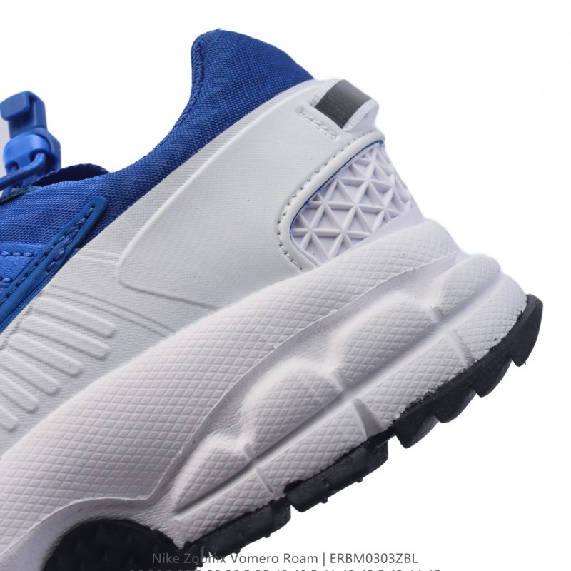 나이키 줌 보메로 로밍