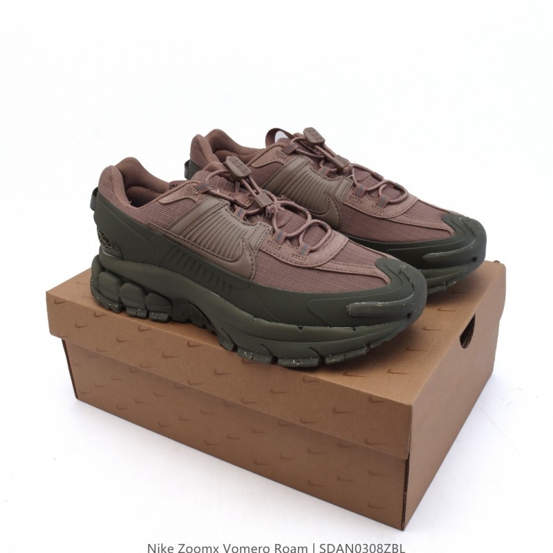 나이키 줌 보메로 로밍