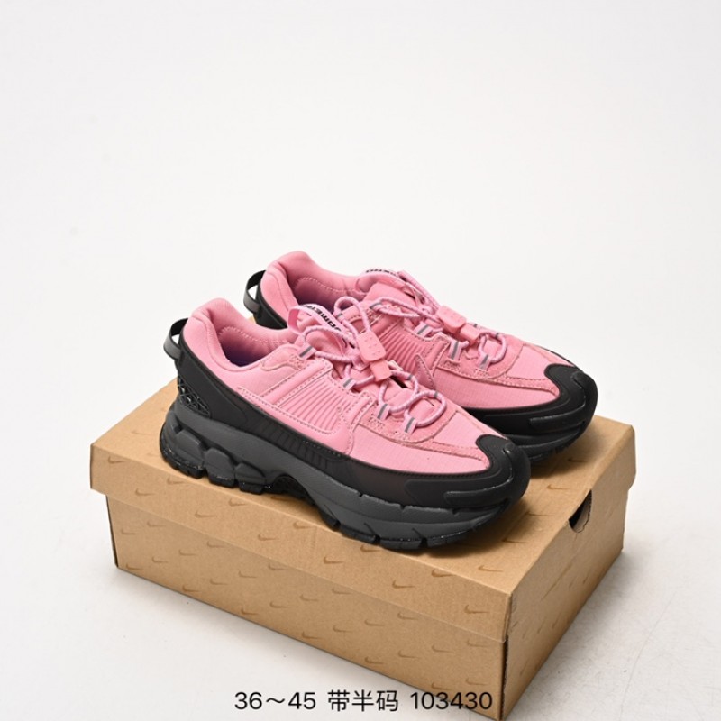 나이키 줌 보메로 로밍