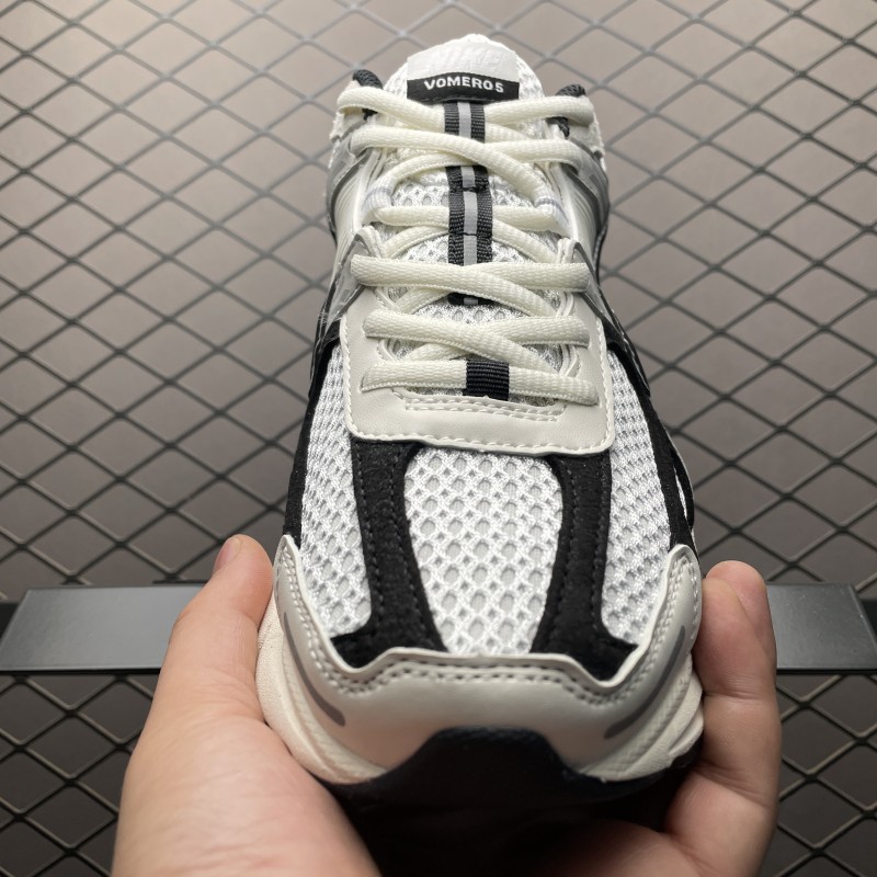 나이키 줌 보메로 5