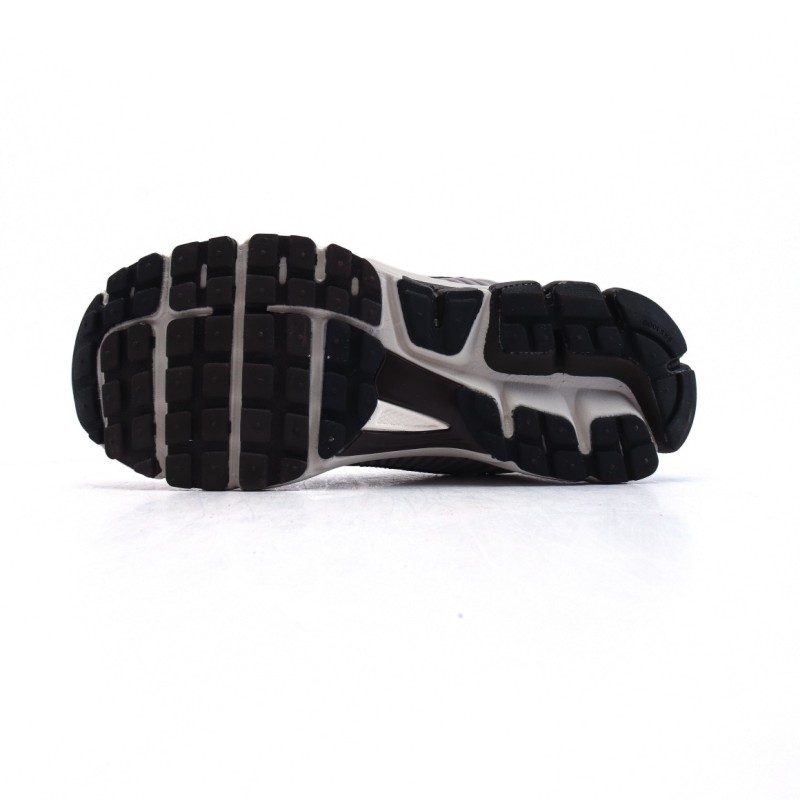 나이키 줌 보메로 5