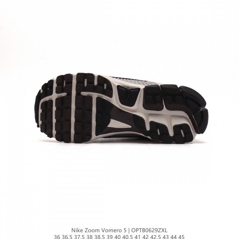 나이키 줌 보메로 5