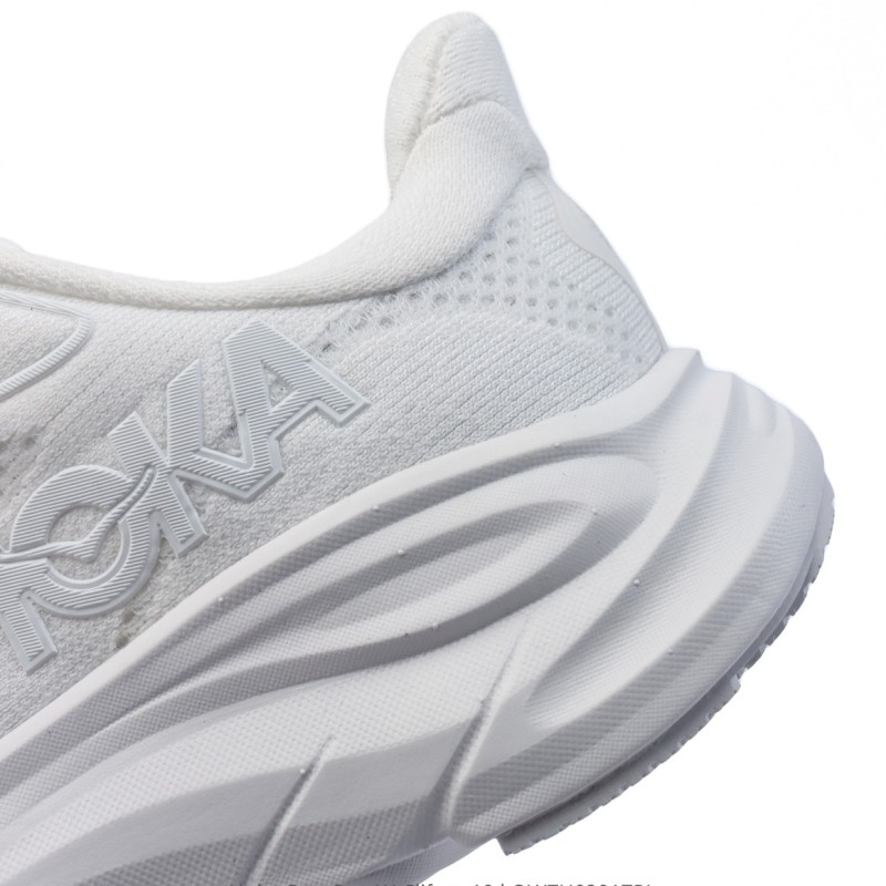 호카 러닝화 HOKA ONE 클리프톤 10 스니커즈