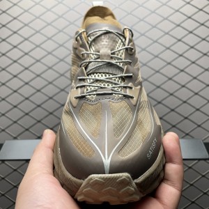 호카 U 러닝 마페이트 트레일 만족하기