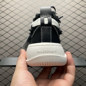 SMILEREPUBLIC 스마일리퍼블릭 캔버스 뮬 스니커즈 남녀공용품 로우