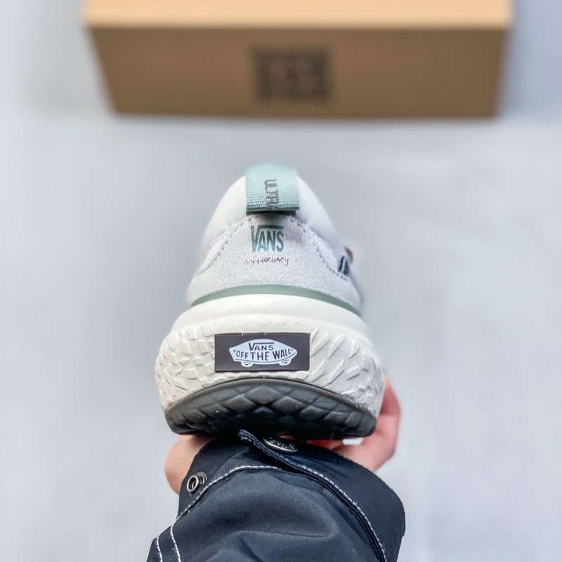 반스 MTE 울트라레인지 NEO VR3