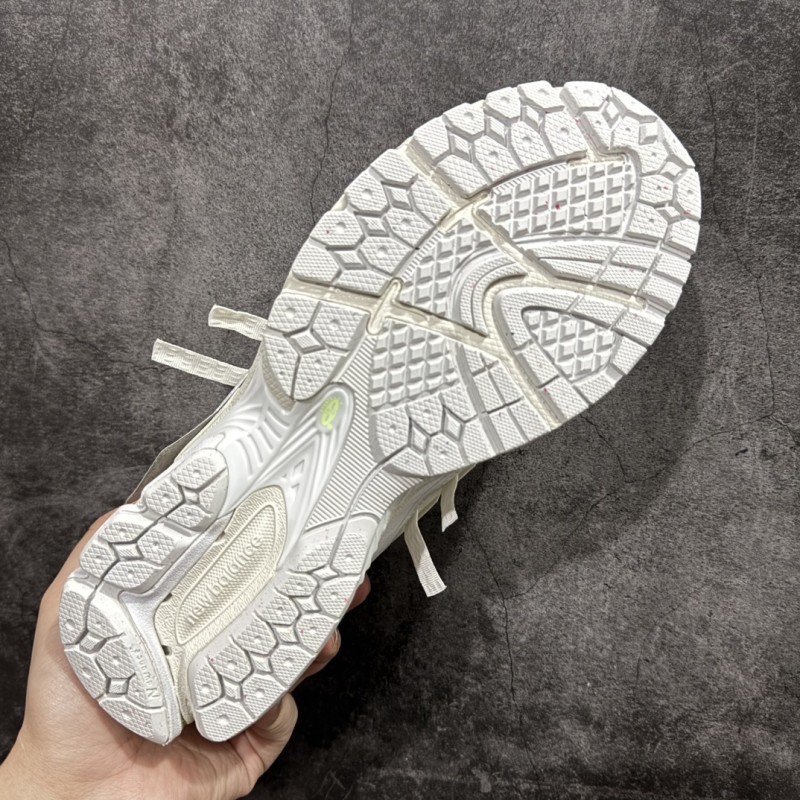 뉴발란스 M1906R 신발 남녀공용 운동화