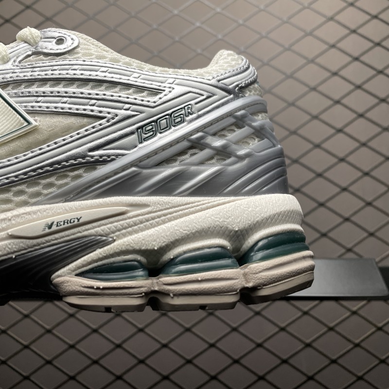 뉴발란스 M1906R 신발 남녀공용 운동화