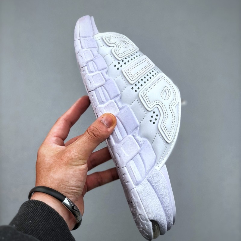 나이키 에어 모어 업템포 슬라이드