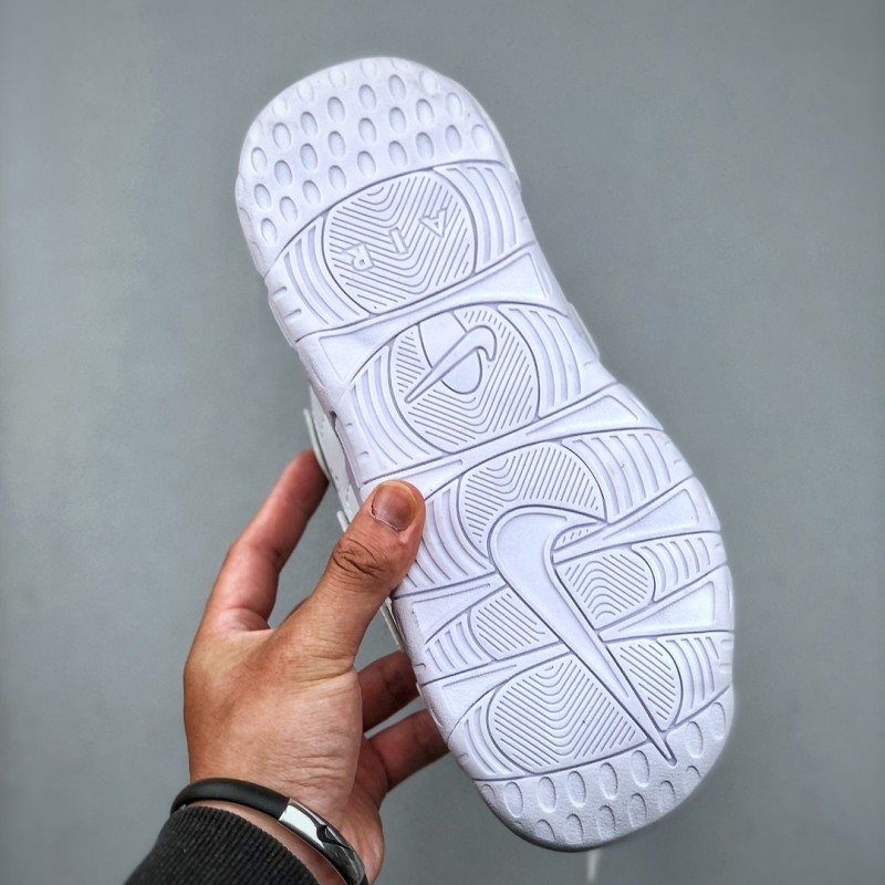 나이키 에어 모어 업템포 슬라이드