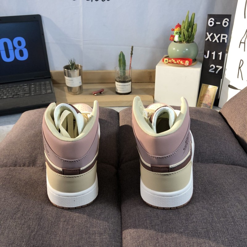 나이키 에어 조던 1 로우 퍼플 모카AJ1