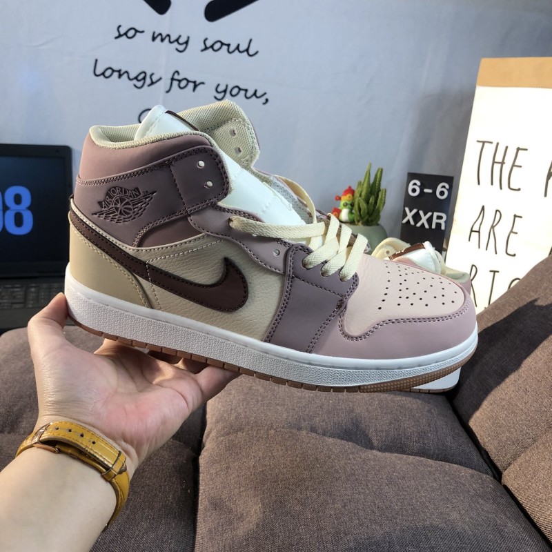 나이키 에어 조던 1 로우 퍼플 모카AJ1