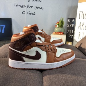 나이키 에어 조던 1 로우 퍼플 모카AJ1