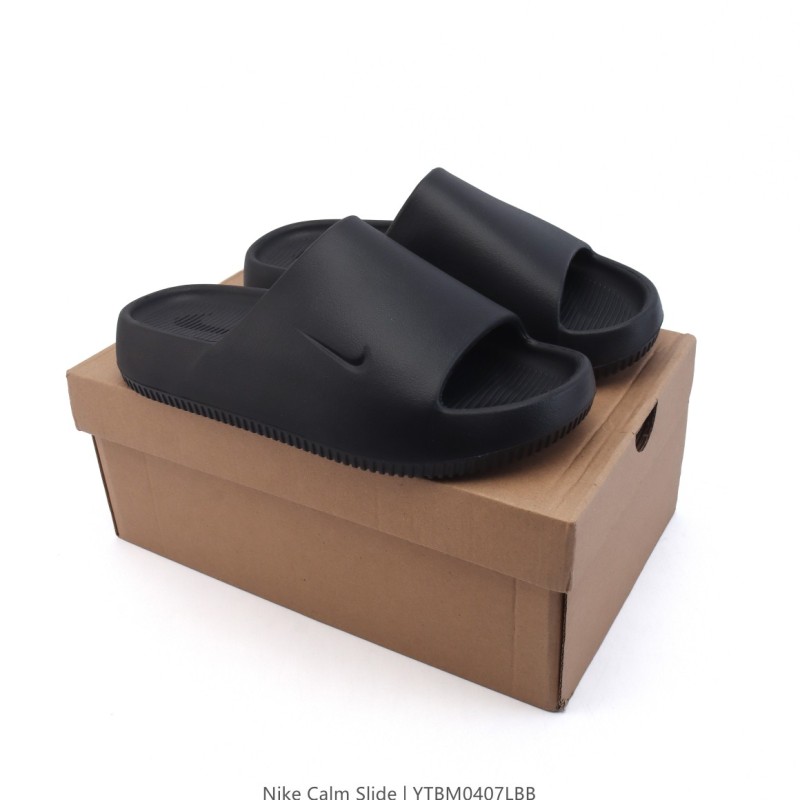 나이키 CALM 슬라이드