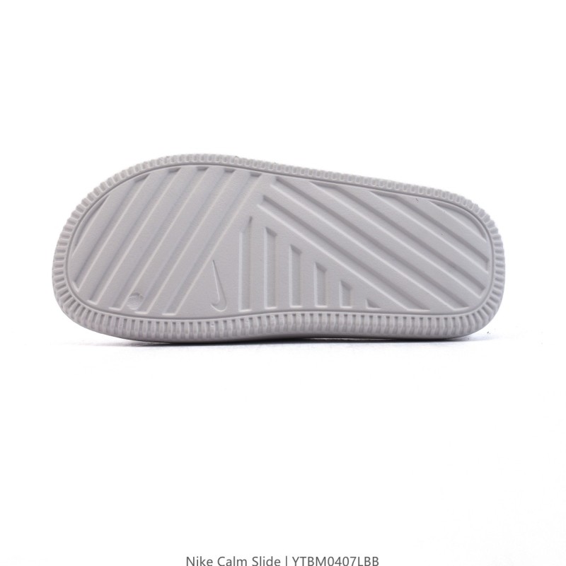 나이키 CALM 슬라이드