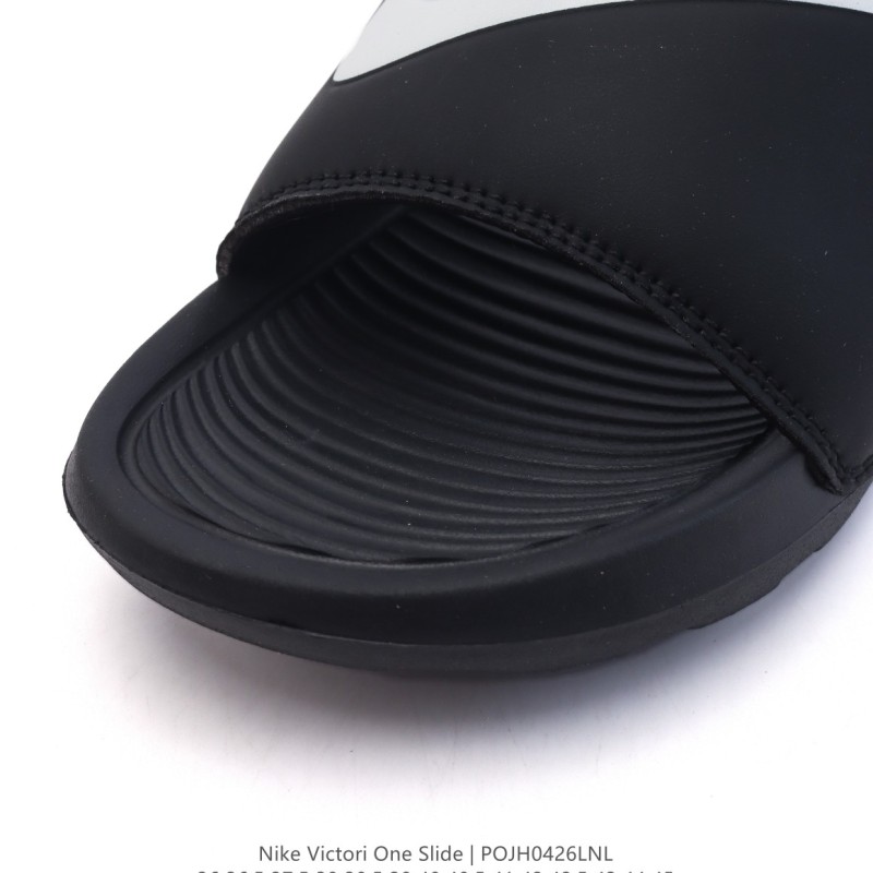 나이키 빅토리 원 슬라이드