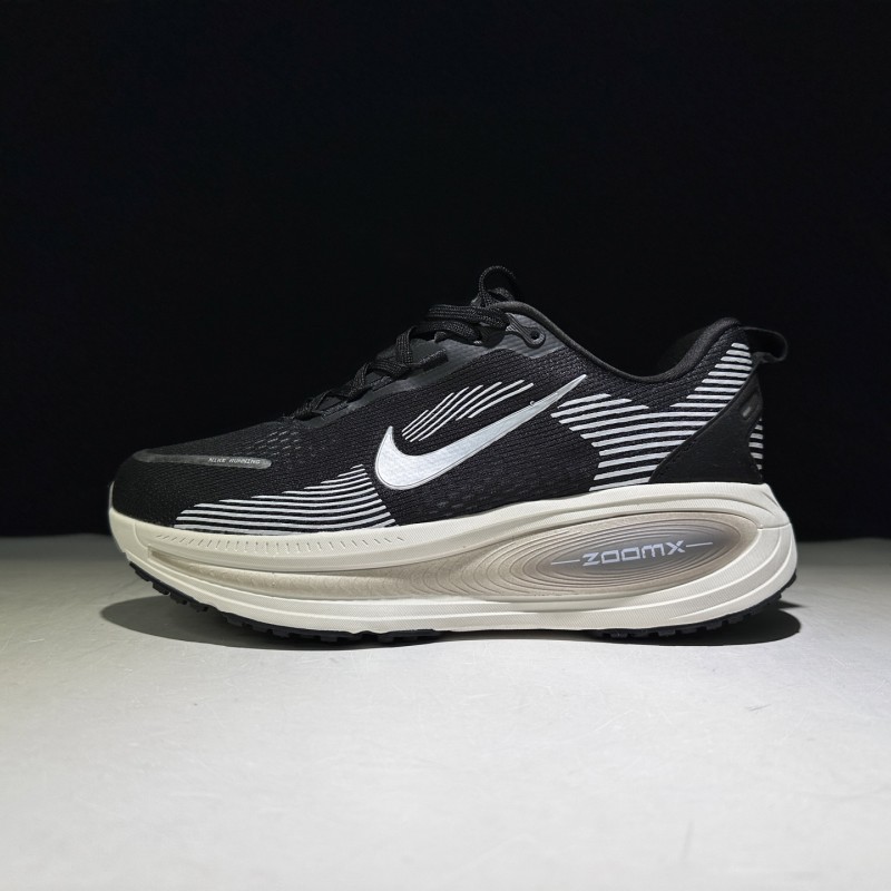 나이키 보메로 18 남녀 로드 러닝화