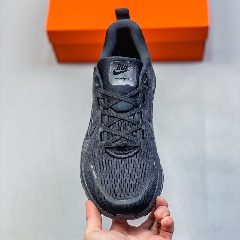 나이키 보메로 18 남녀 로드 러닝화