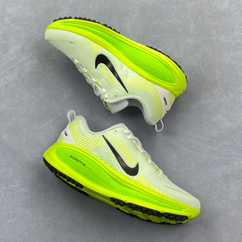 나이키 보메로 18 남녀 로드 러닝화