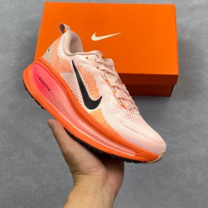 나이키 보메로 18 남녀 로드 러닝화