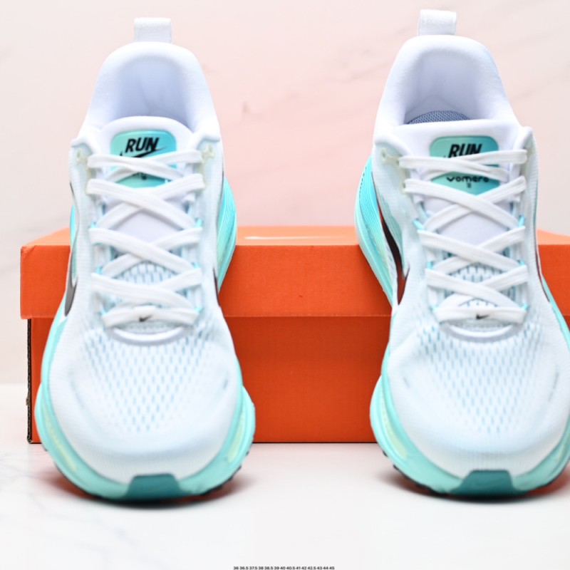 나이키 보메로 18 남녀 로드 러닝화