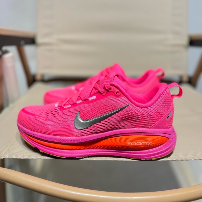 나이키 보메로 18 남녀 로드 러닝화