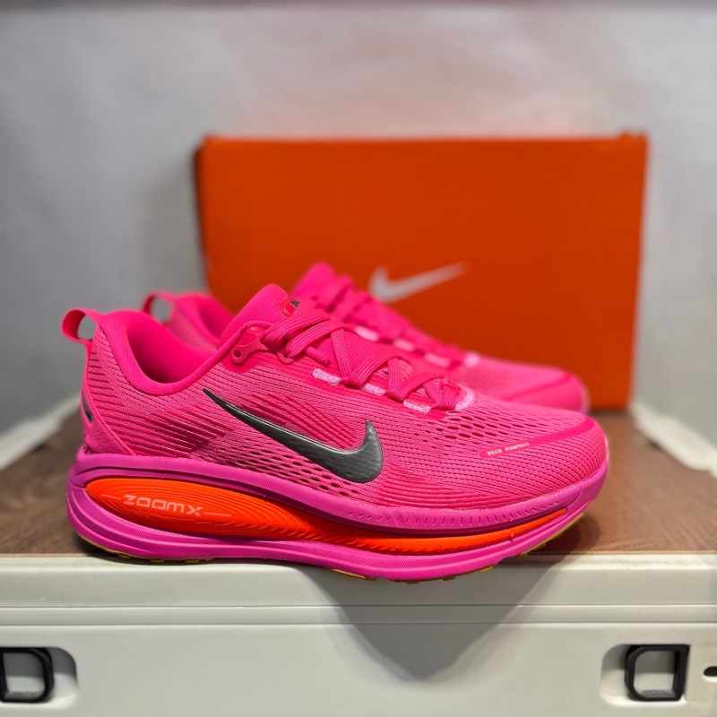 나이키 보메로 18 남녀 로드 러닝화