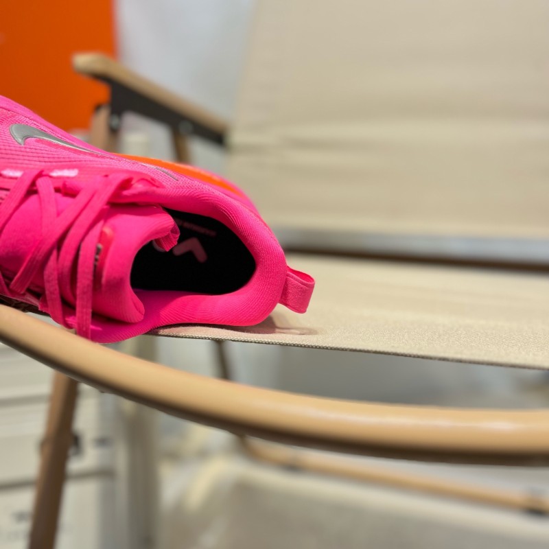 나이키 보메로 18 남녀 로드 러닝화