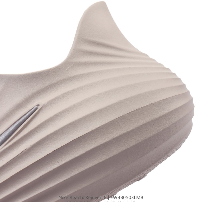 나이키 리액트X 리바이벌 8  러닝화