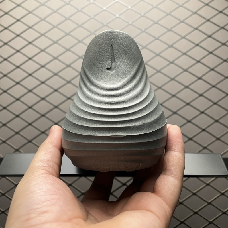 나이키 리액트X 리바이벌 8  러닝화