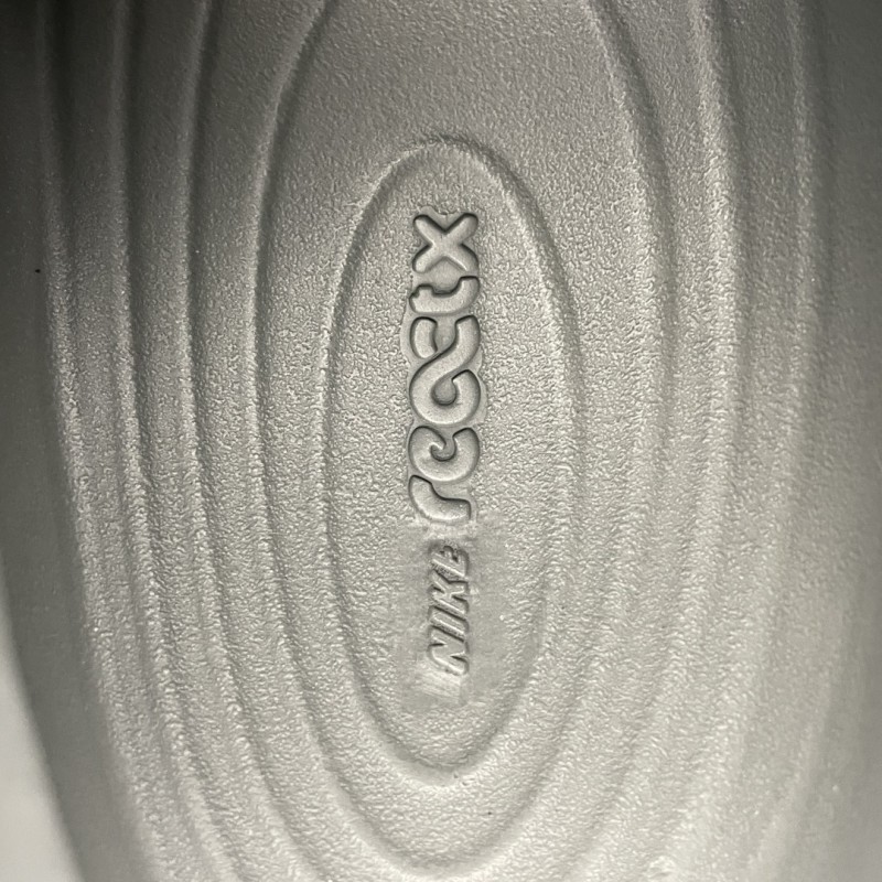 나이키 리액트X 리바이벌 8  러닝화