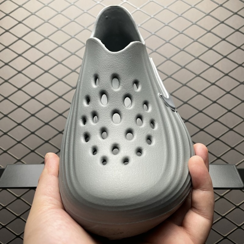 나이키 리액트X 리바이벌 8  러닝화