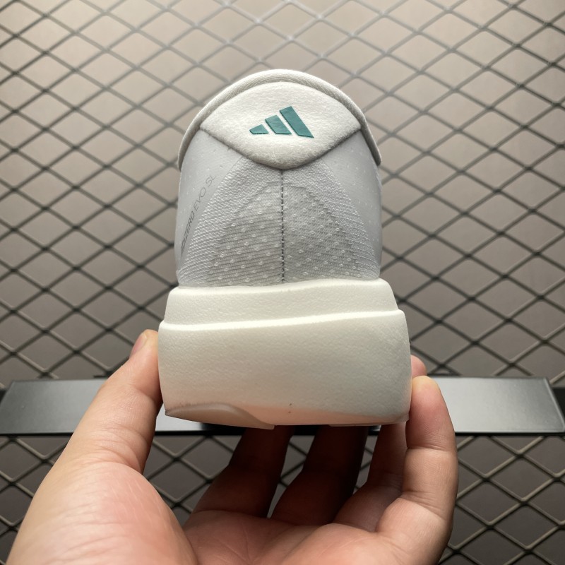 아디다스 아디제로 에보 SL 러닝화