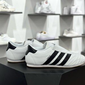 아디다스 오리지널 태권도 로우 러닝화