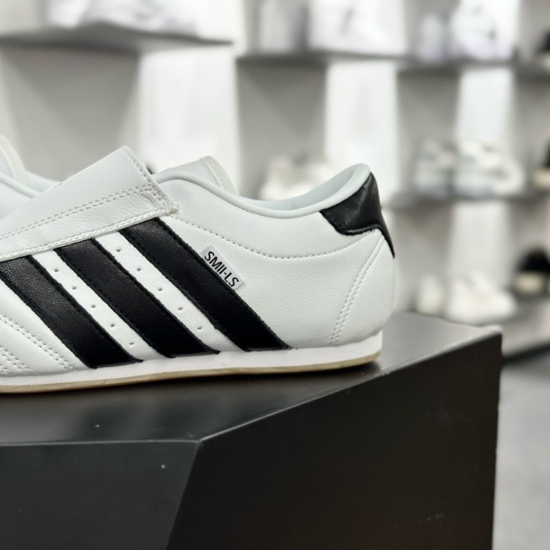 아디다스 오리지널 태권도 로우 러닝화