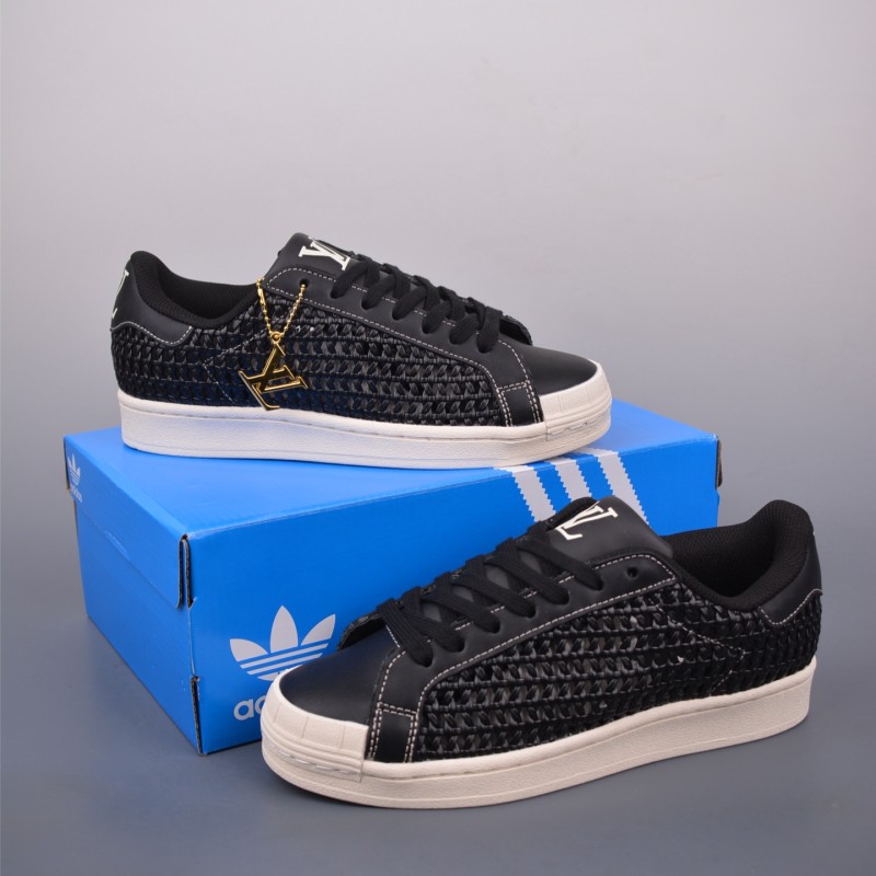 아디다스 삼바 발렌트네 러닝화