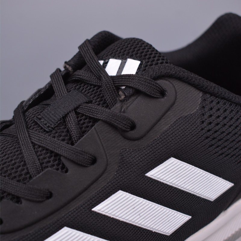 아디다스 초신성 러닝화