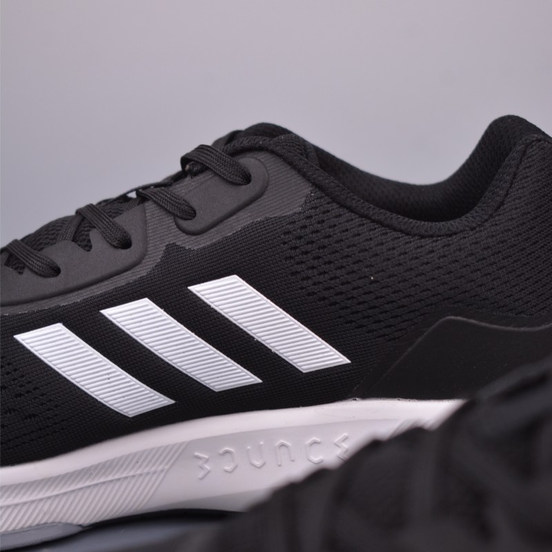 아디다스 초신성 러닝화