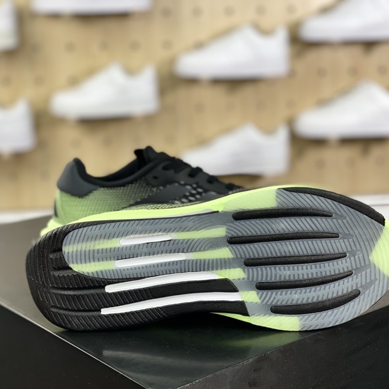 아디다스 초신성 러닝화